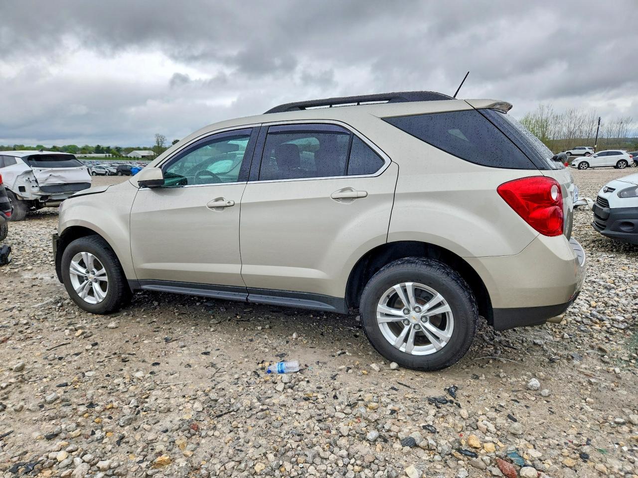 2013 CHEVROLET EQUINOX LT photo 3