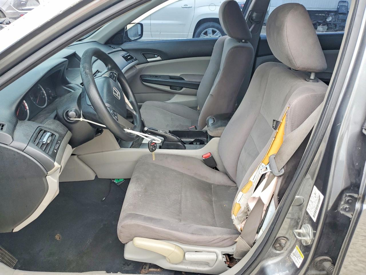 2012 HONDA ACCORD LX photo 13