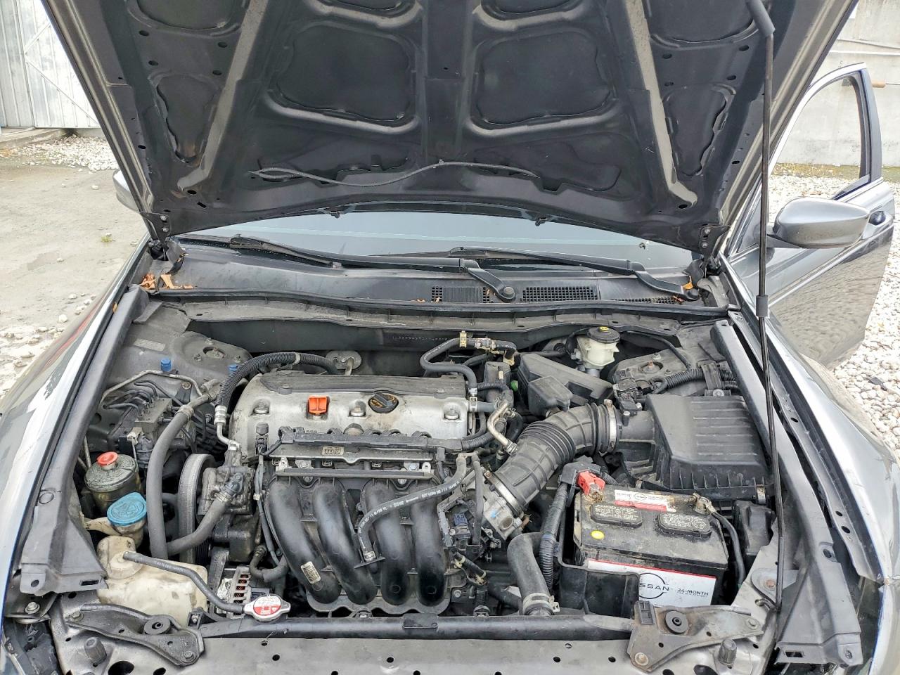 2012 HONDA ACCORD LX photo 21