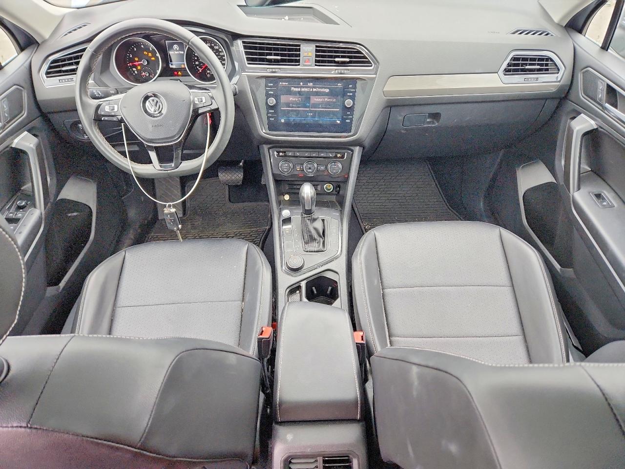 2021 VOLKSWAGEN TIGUAN SE photo 15