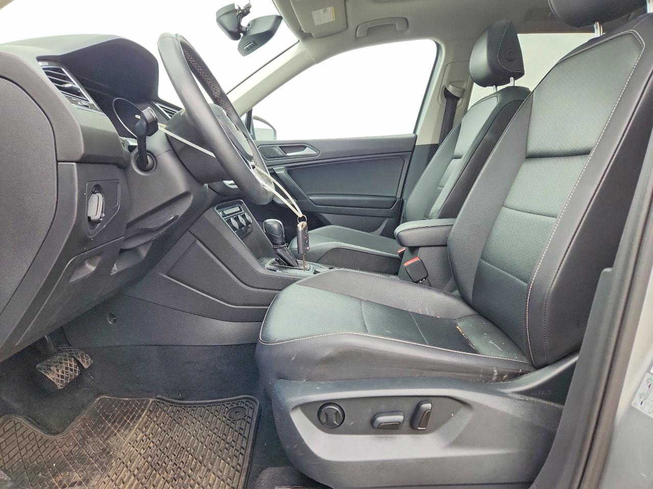 2021 VOLKSWAGEN TIGUAN SE photo 13