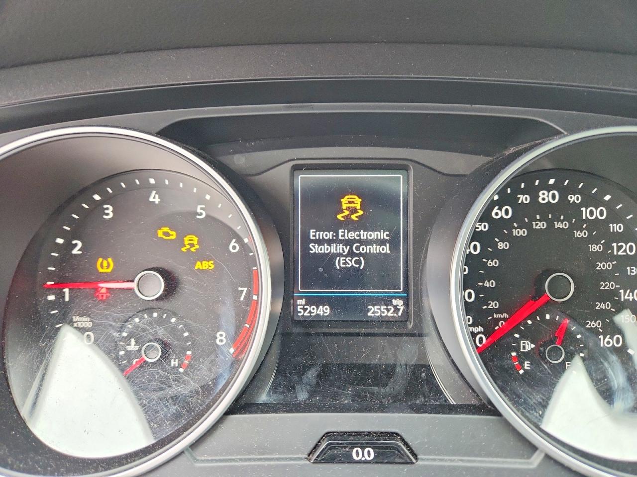 2021 VOLKSWAGEN TIGUAN SE photo 17