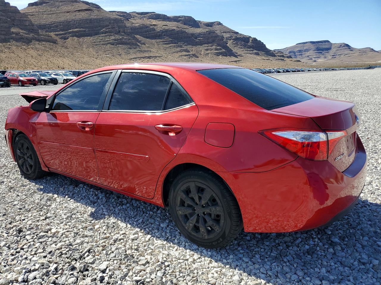 2015 TOYOTA COROLLA LE photo 2