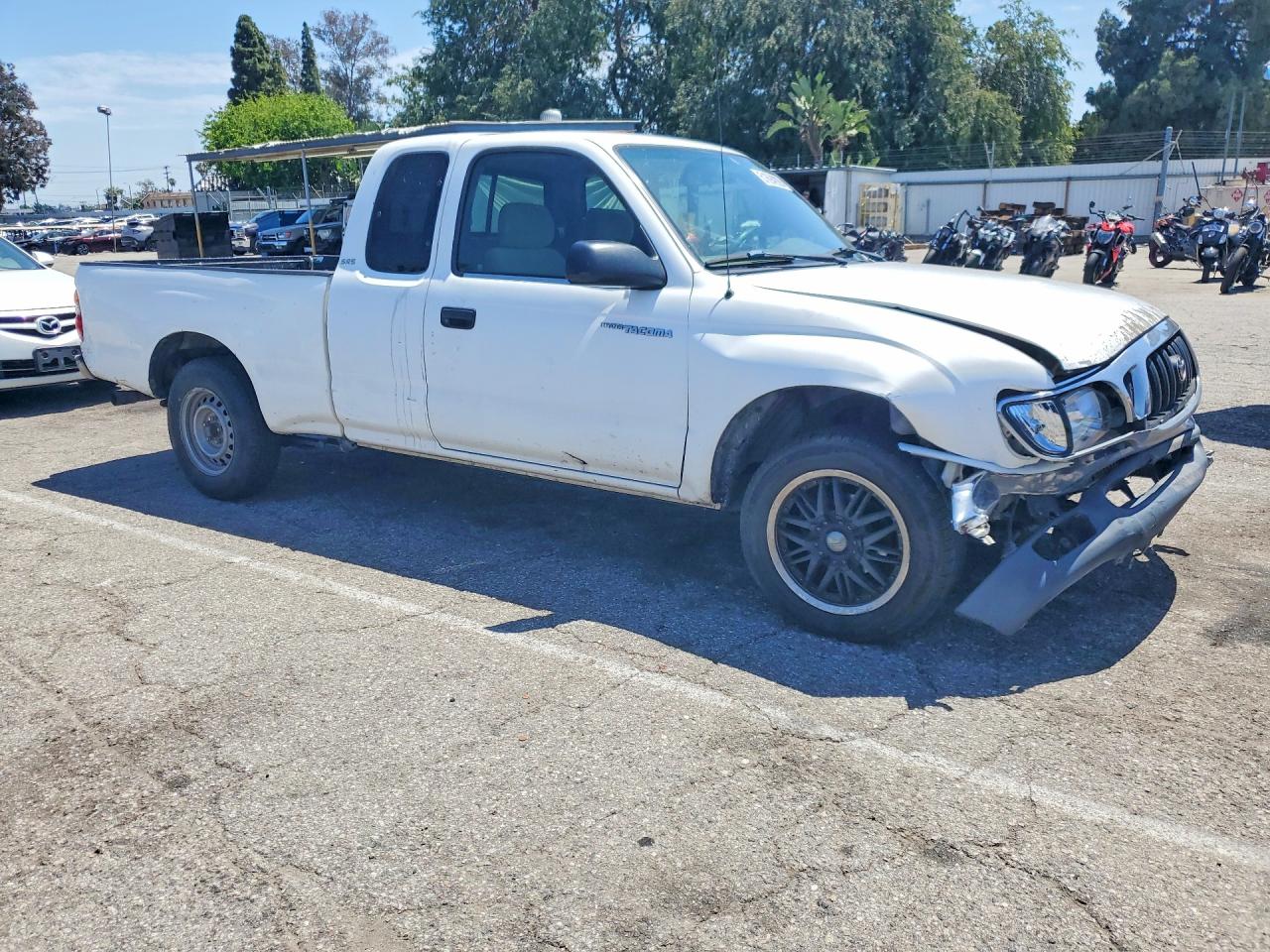 2004 TOYOTA TACOMA XTRACAB photo 7