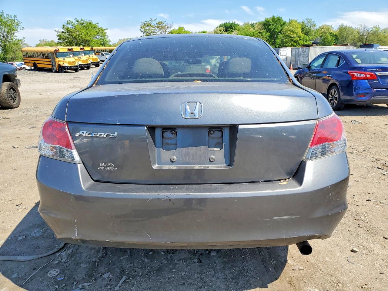 2010 HONDA ACCORD LX photo 11