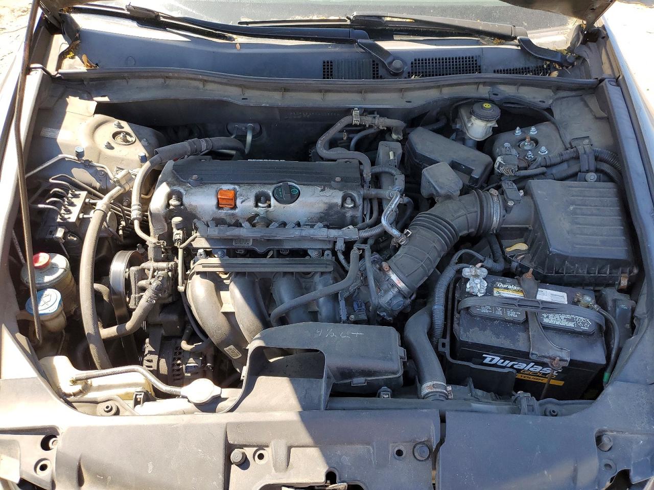 2010 HONDA ACCORD LX photo 21