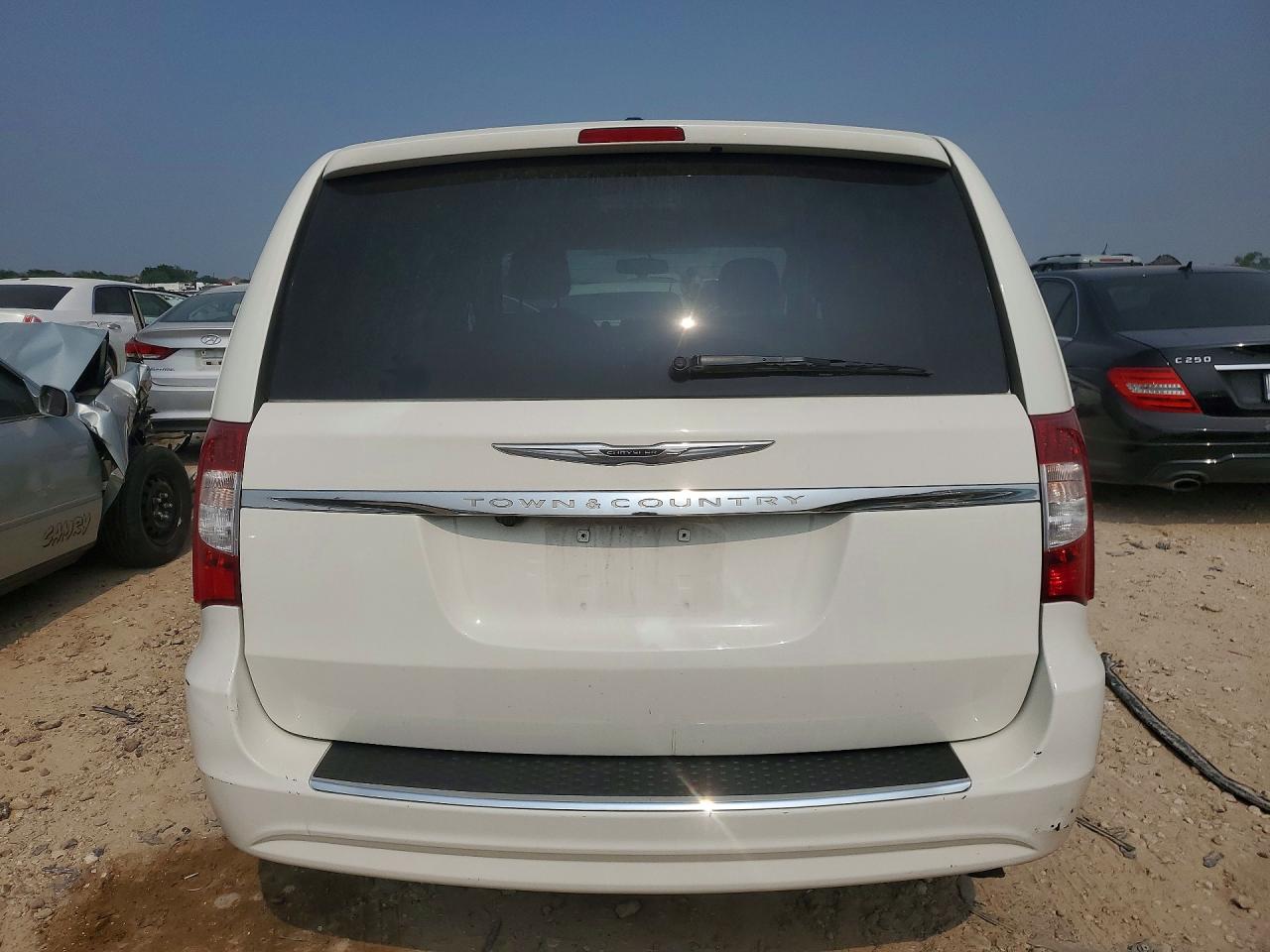 2012 CHRYSLER TOWN & COUNTRY TOURING photo 11