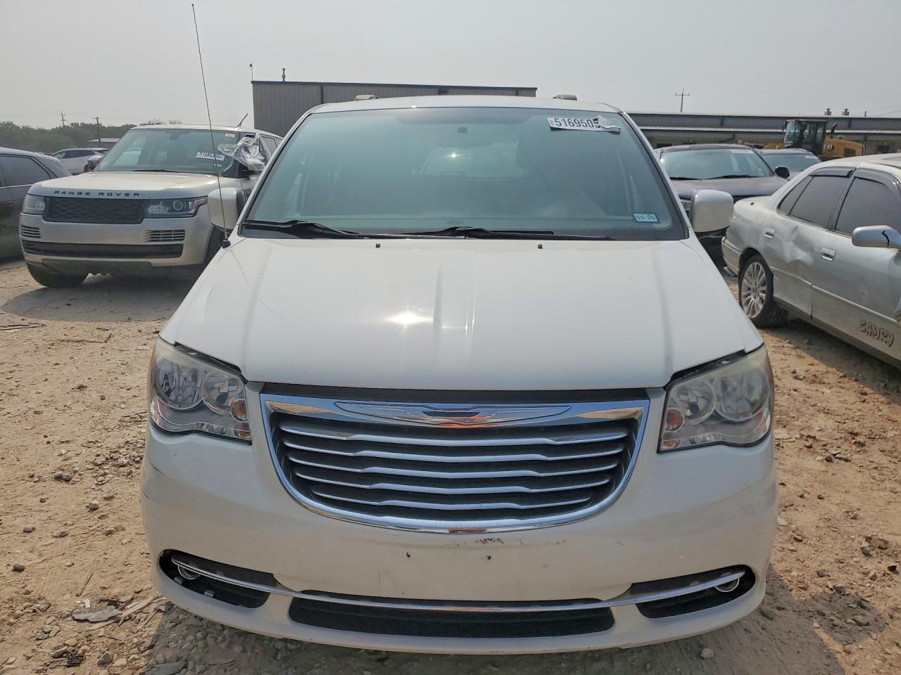 2012 CHRYSLER TOWN & COUNTRY TOURING photo 9