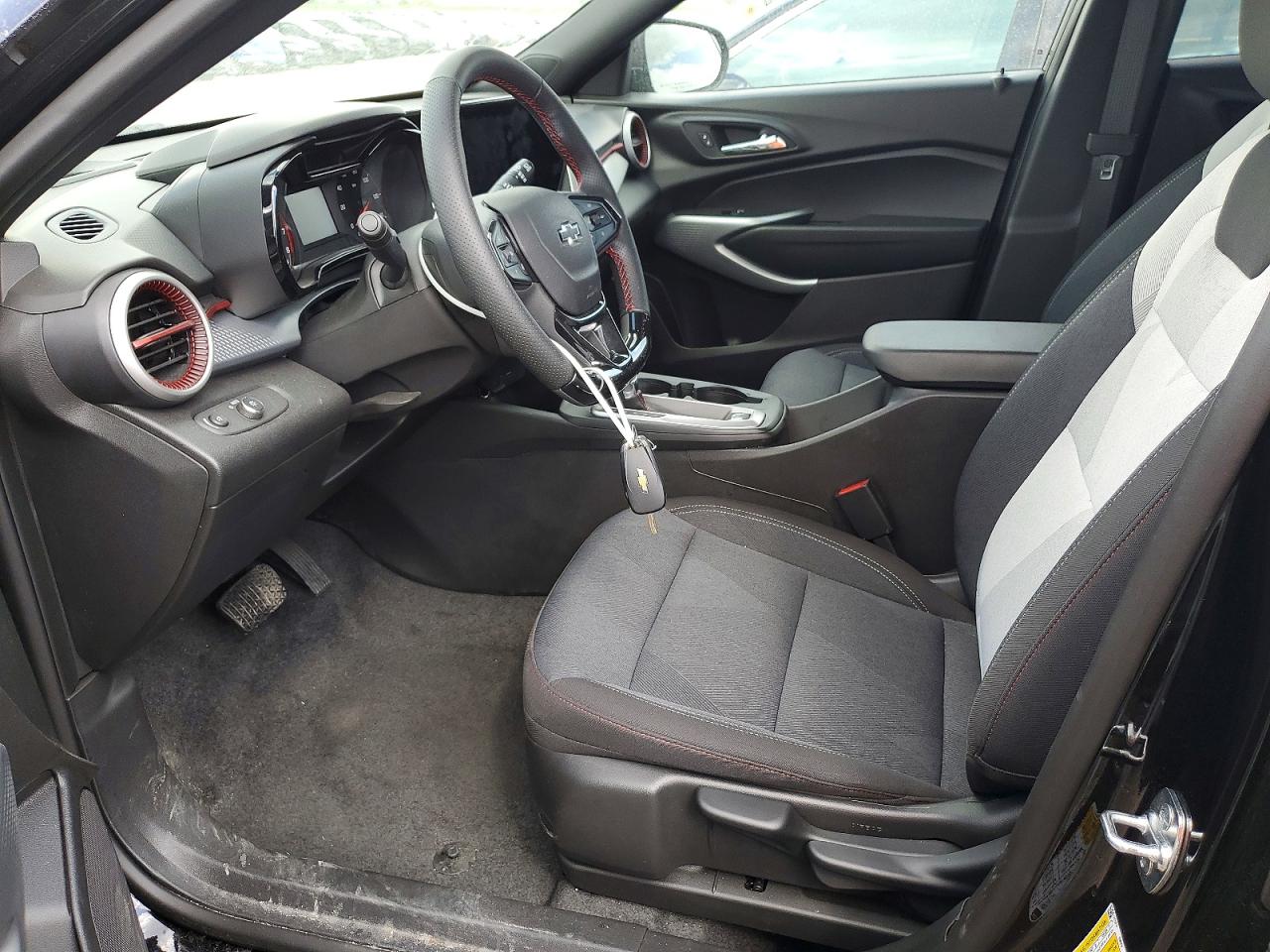 2025 CHEVROLET TRAX 1RS photo 13