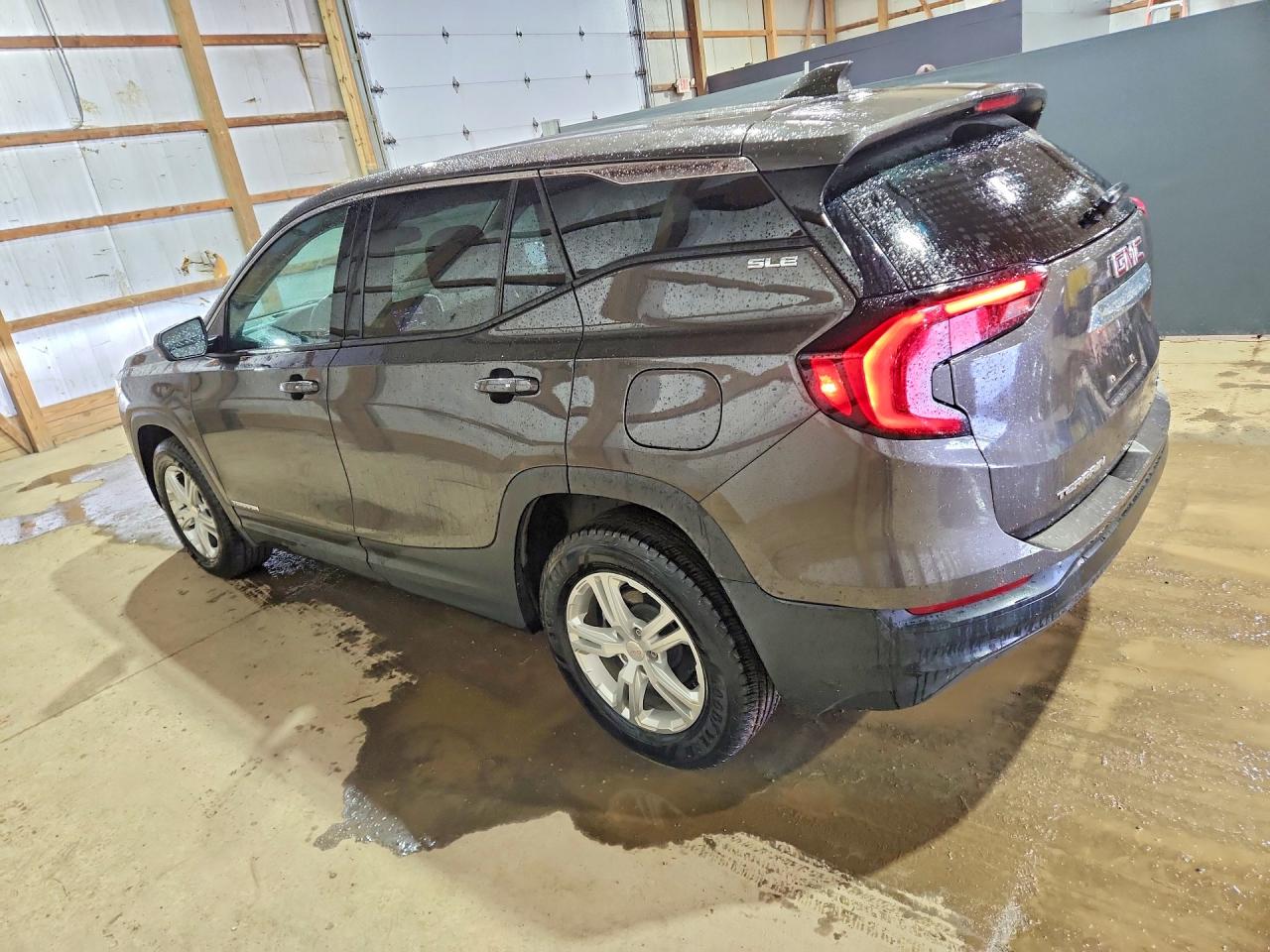 2020 GMC TERRAIN SLE photo 4