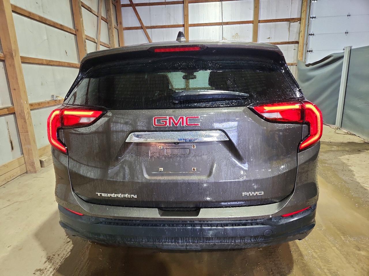 2020 GMC TERRAIN SLE photo 16