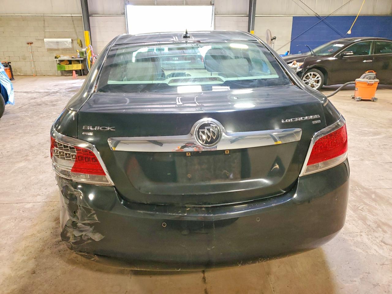 2010 BUICK LACROSSE CXL photo 11