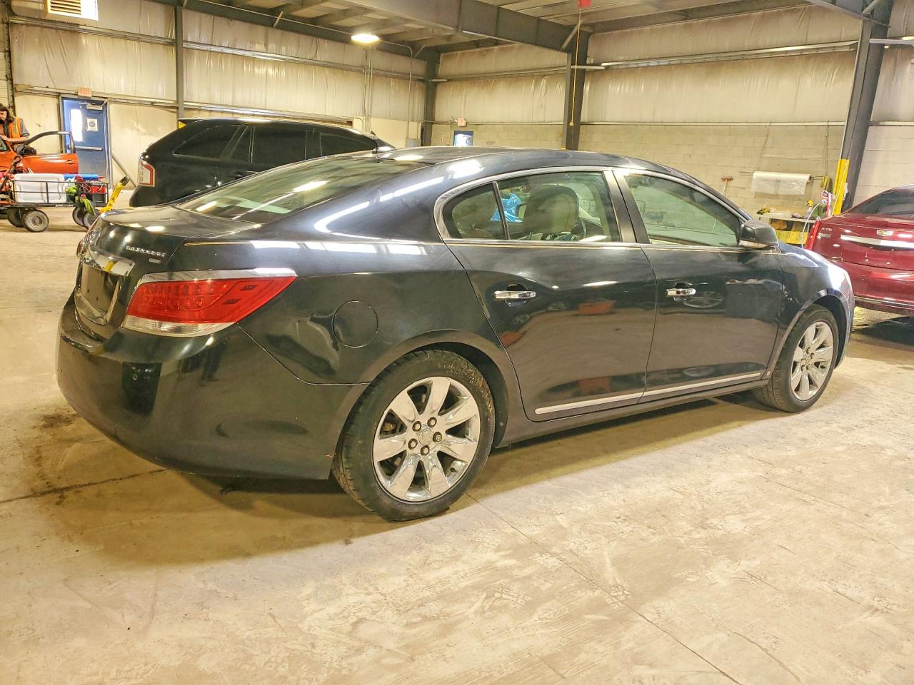 2010 BUICK LACROSSE CXL photo 5