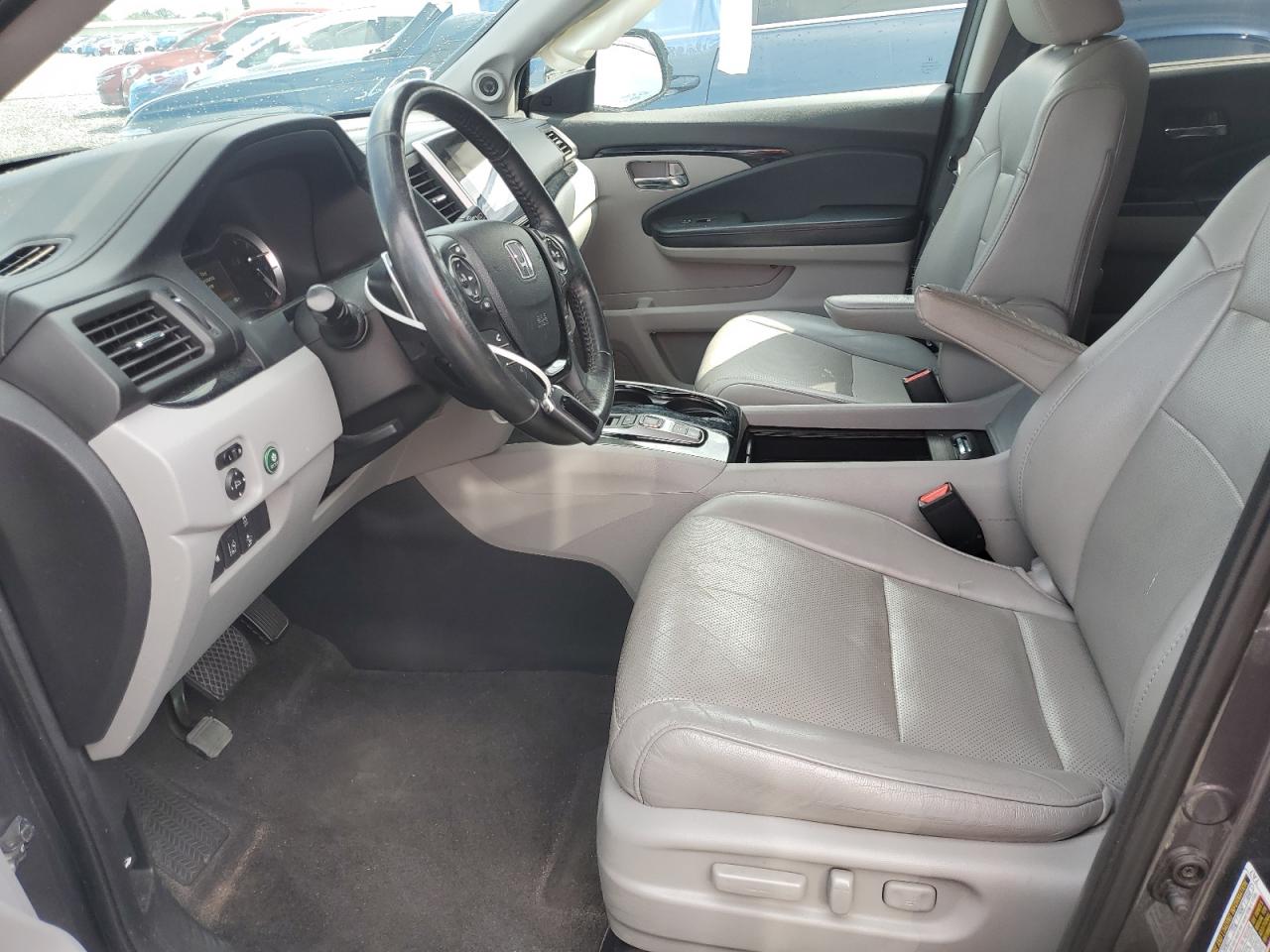 2016 HONDA PILOT ELITE photo 19