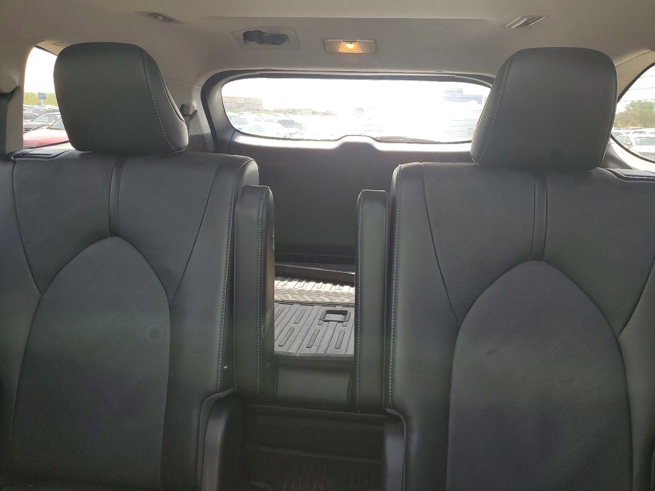 2022 TOYOTA HIGHLANDER PLATINUM photo 19