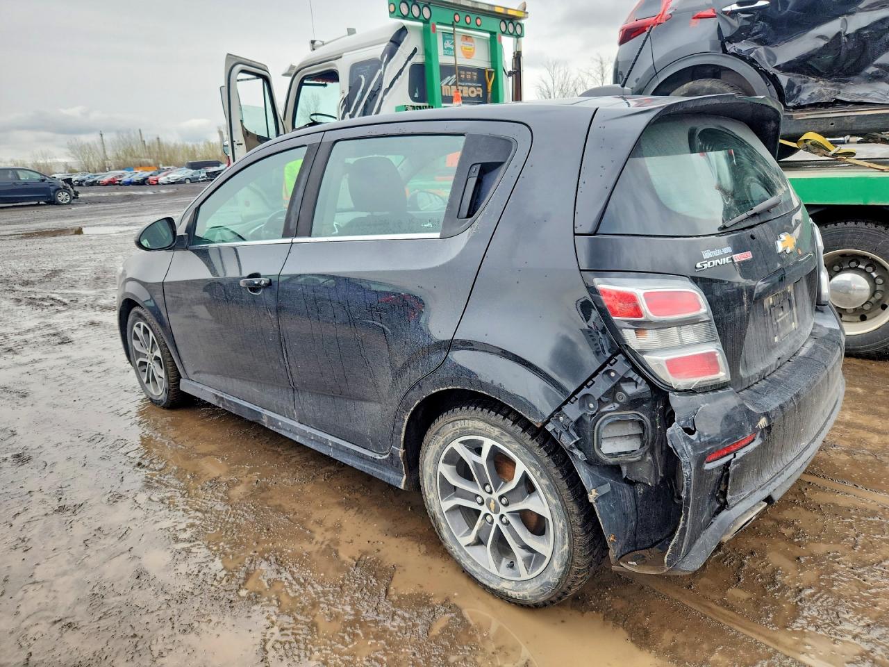 2017 CHEVROLET SONIC LT photo 4