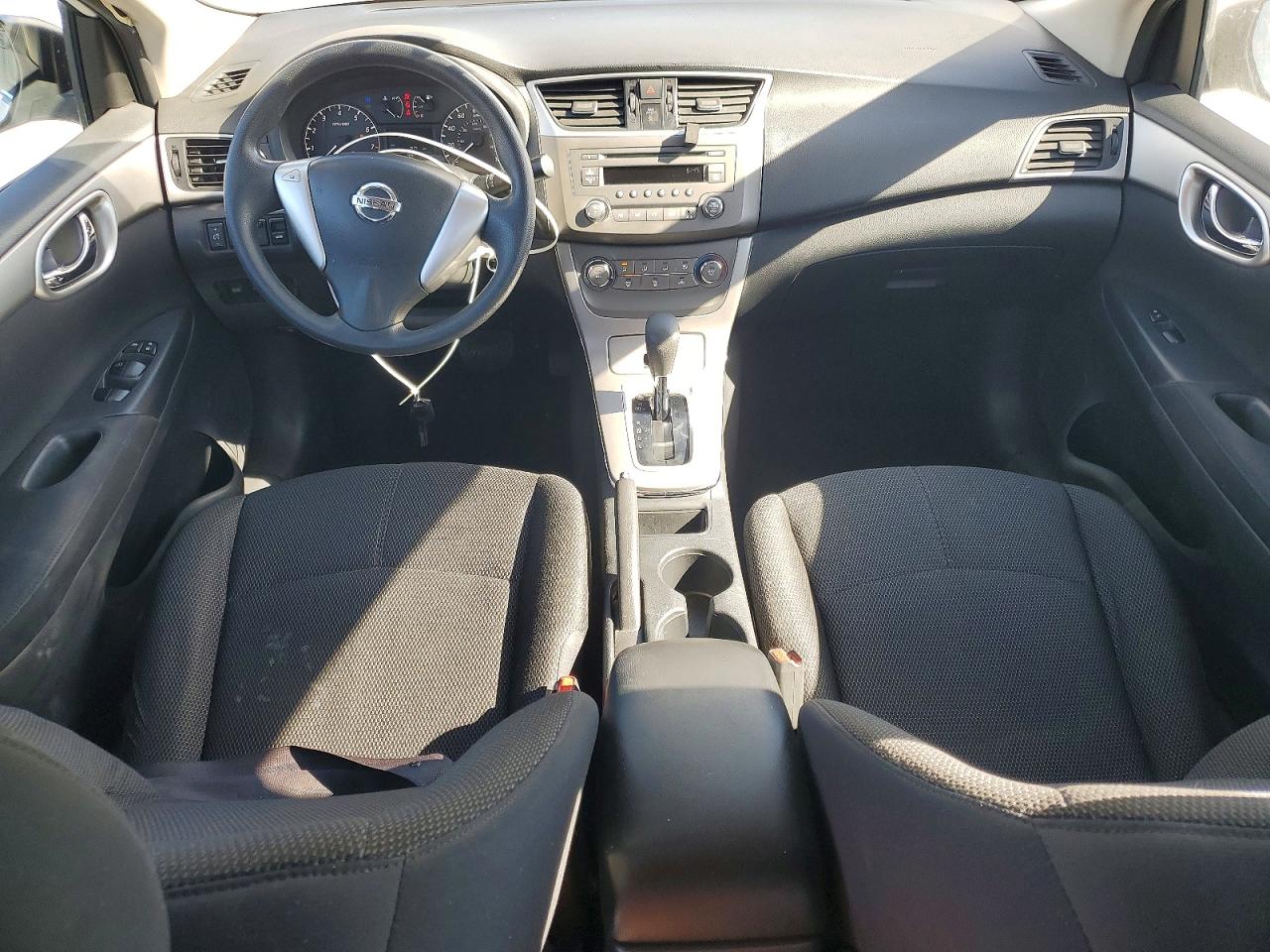 2013 NISSAN SENTRA S photo 22