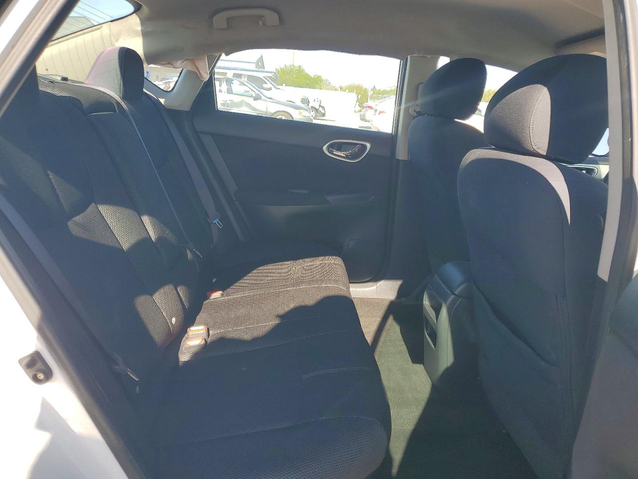 2013 NISSAN SENTRA S photo 28