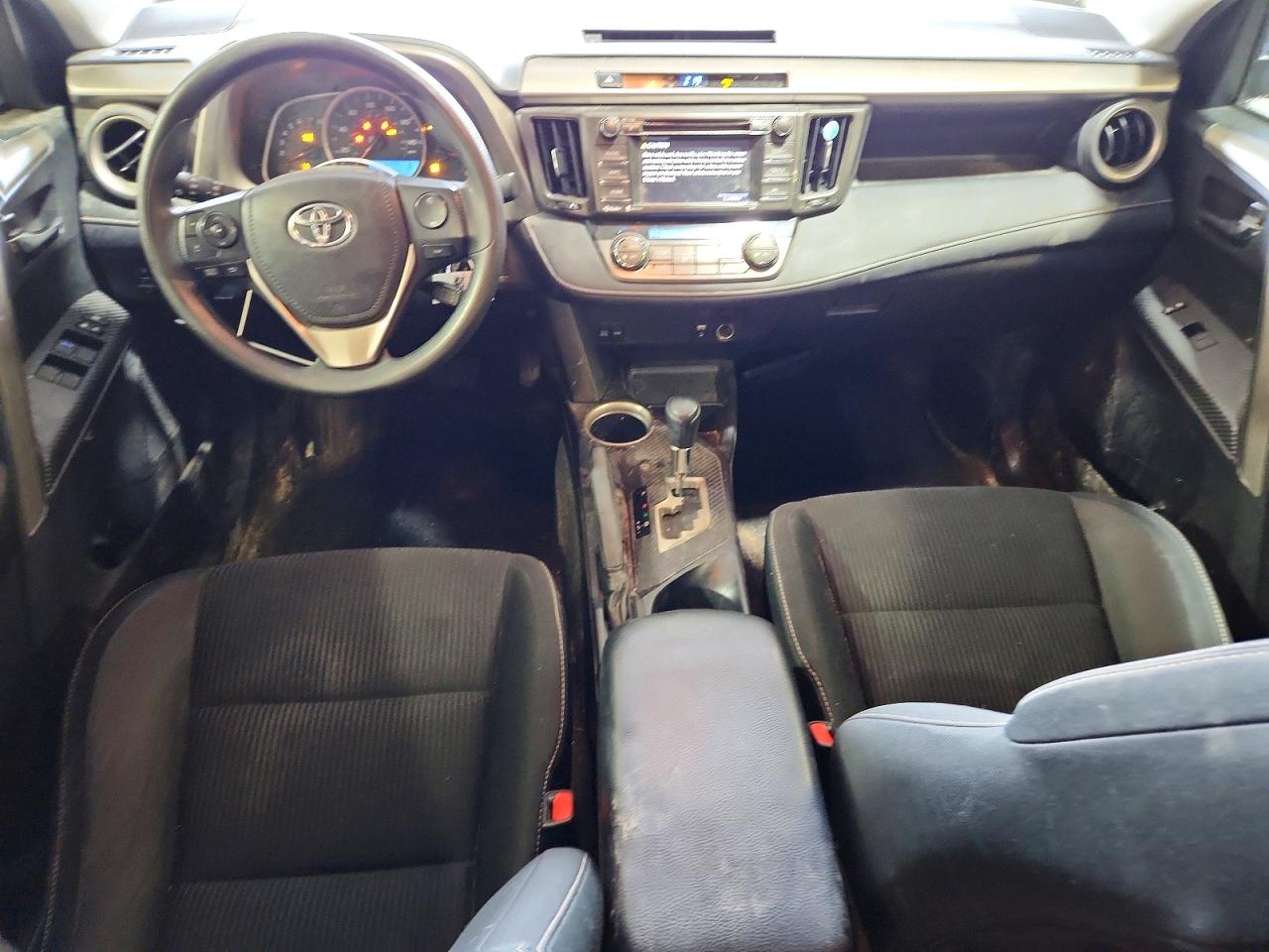 2014 TOYOTA RAV4 XLE photo 15