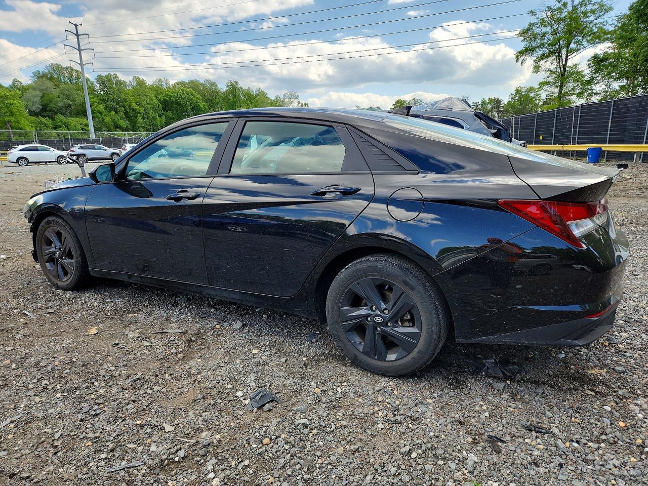 2021 HYUNDAI ELANTRA SEL photo 3