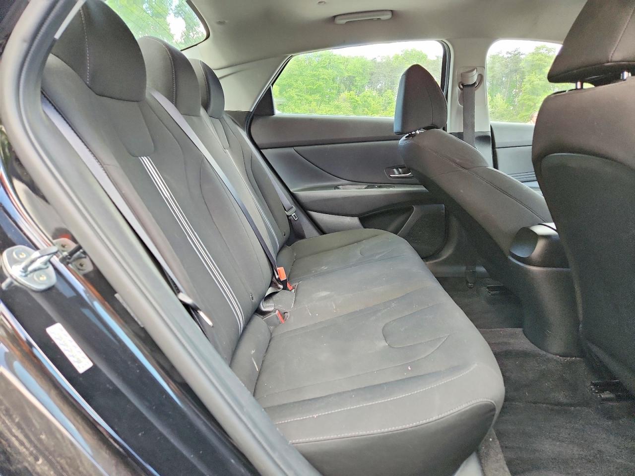 2021 HYUNDAI ELANTRA SEL photo 19