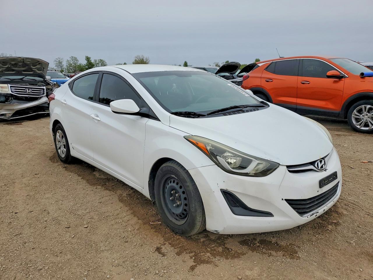 2016 HYUNDAI ELANTRA SE photo 4
