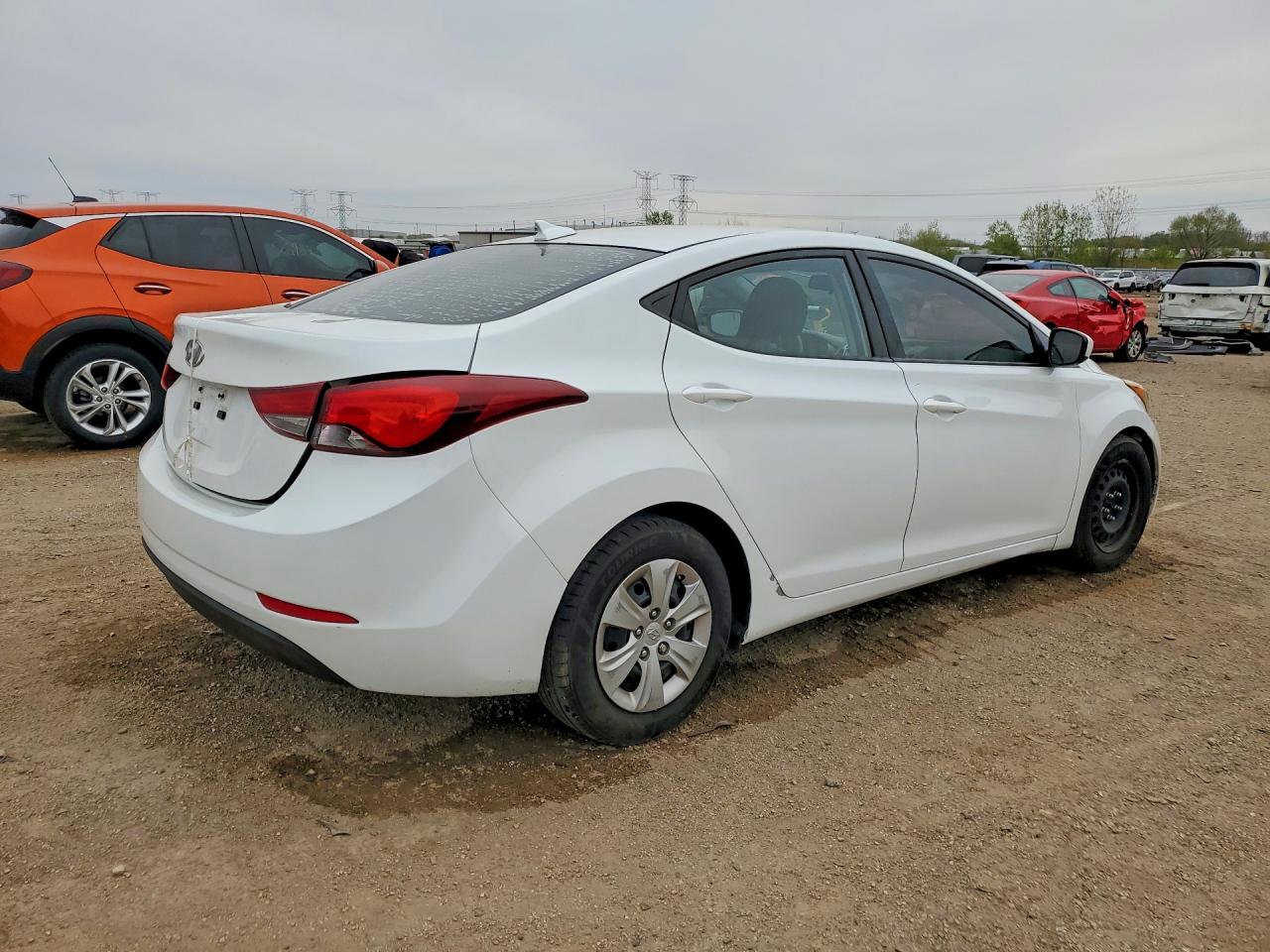 2016 HYUNDAI ELANTRA SE photo 3