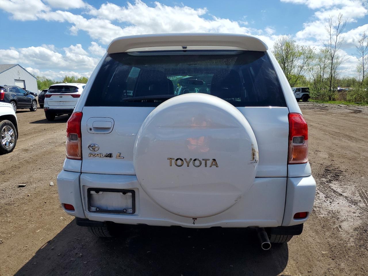 2002 TOYOTA RAV4 BASE photo 16