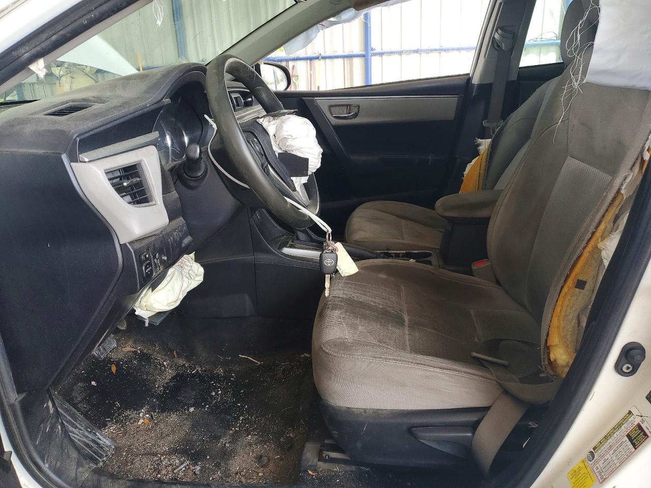 2016 TOYOTA COROLLA photo 13