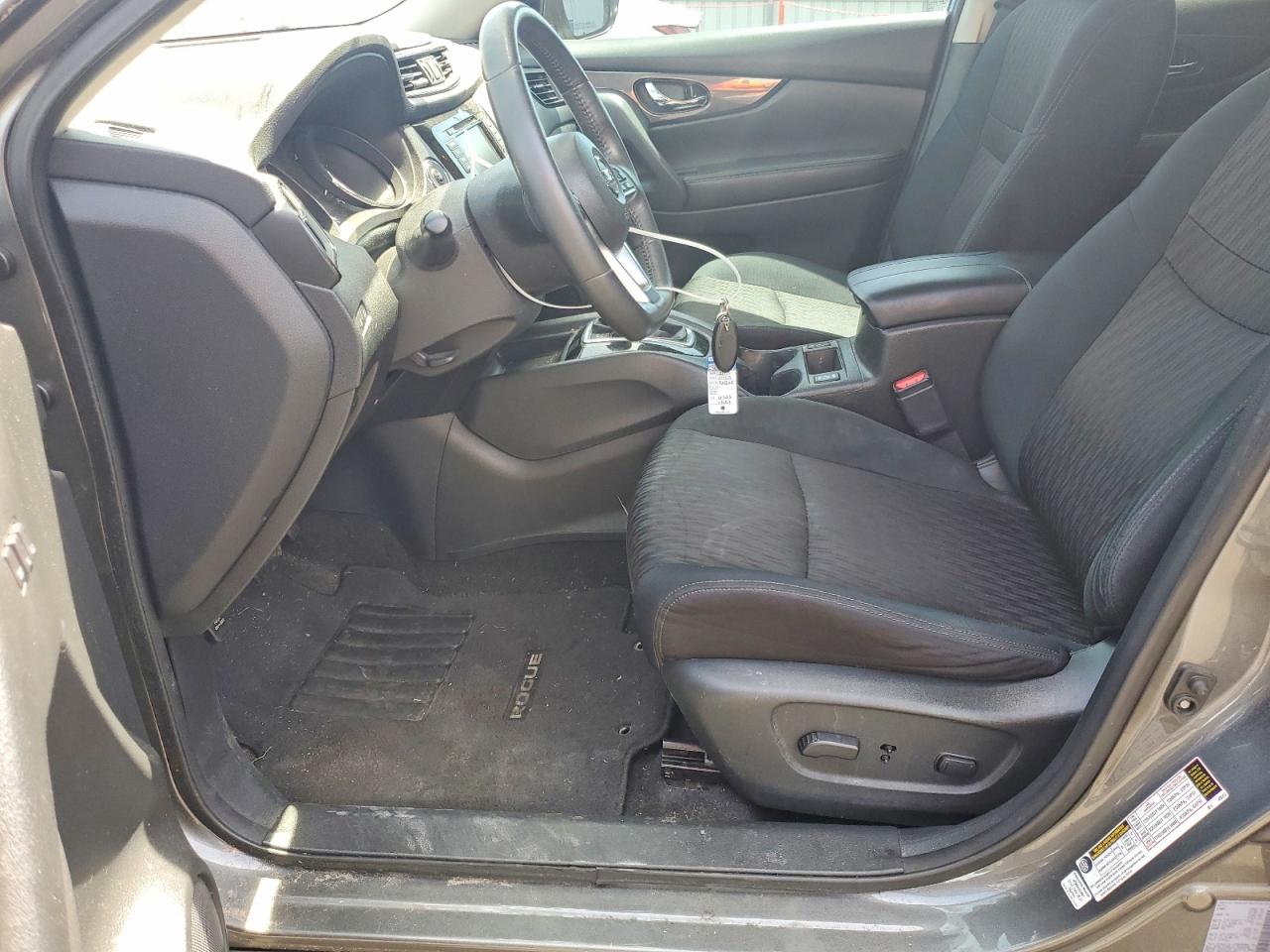 2018 NISSAN ROGUE SV photo 13