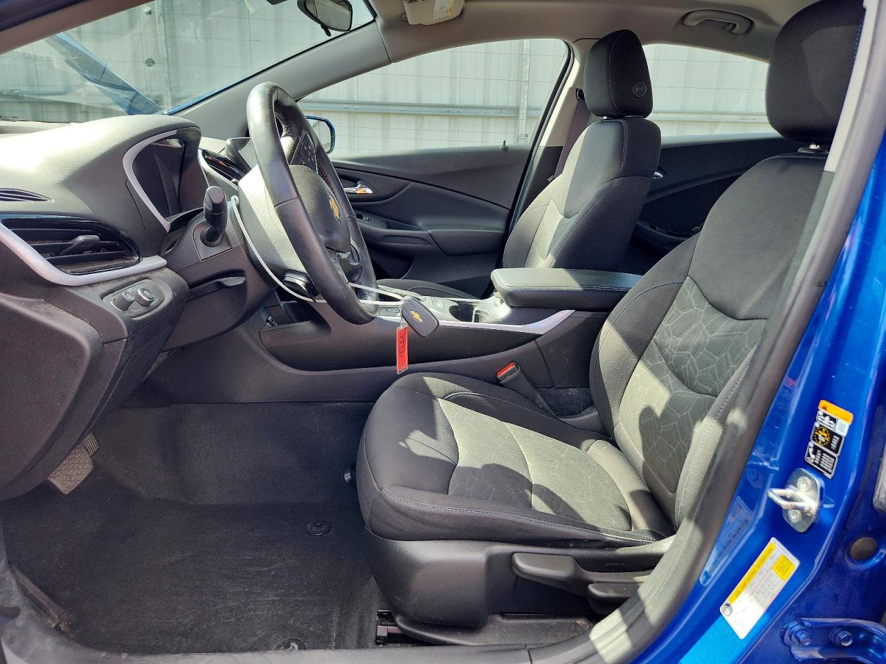 2017 CHEVROLET VOLT LT photo 13