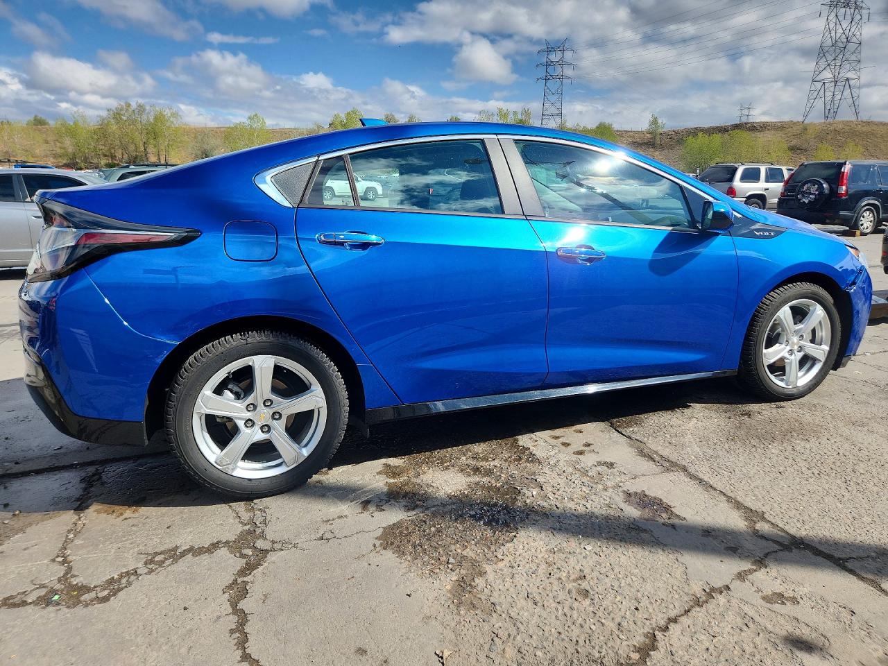 2017 CHEVROLET VOLT LT photo 5