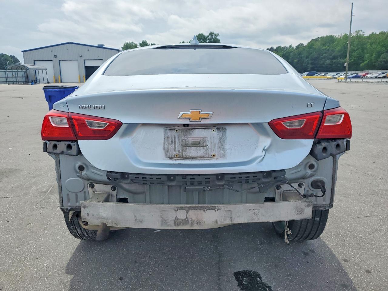 2018 CHEVROLET MALIBU LT photo 6