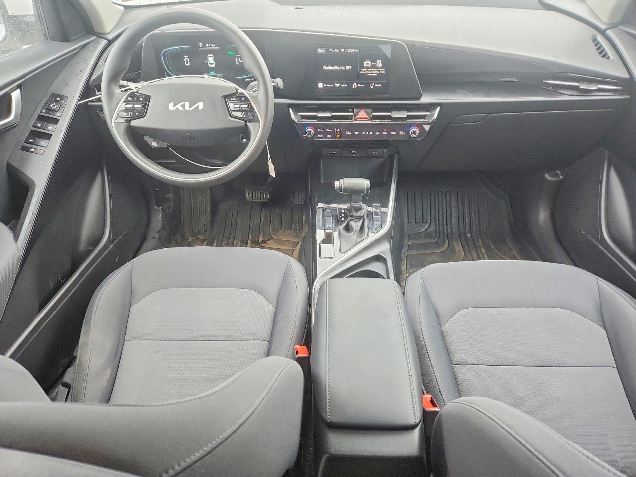2024 KIA NIRO LX photo 15