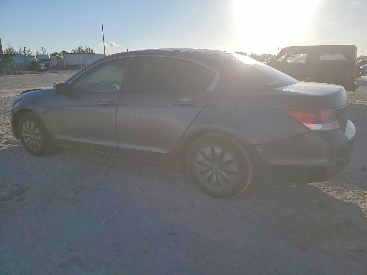 2008 HONDA ACCORD LX photo 4