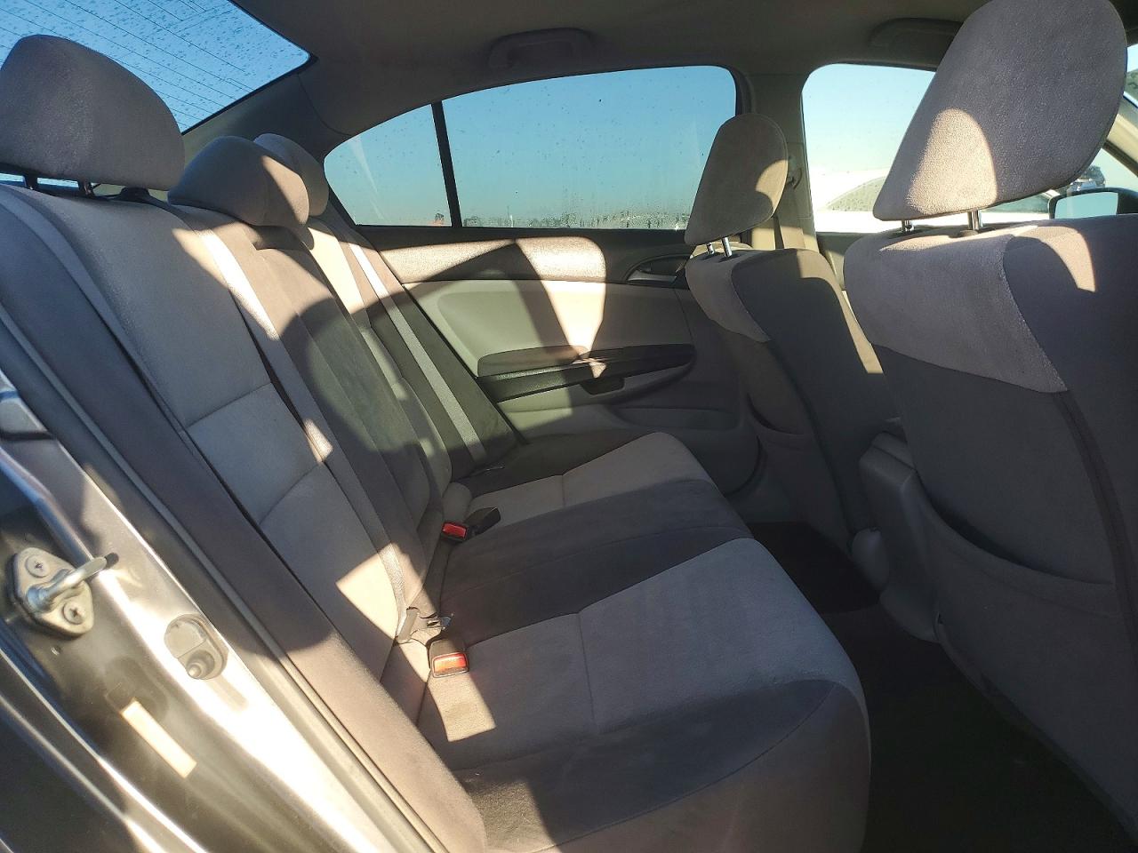 2008 HONDA ACCORD LX photo 26