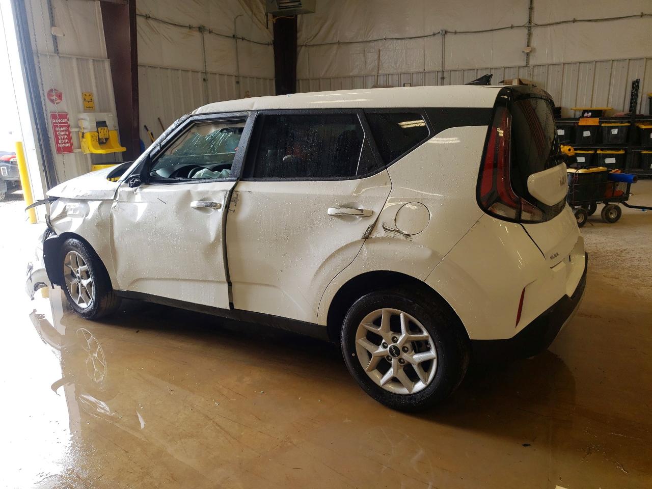 2025 KIA SOUL LX photo 3