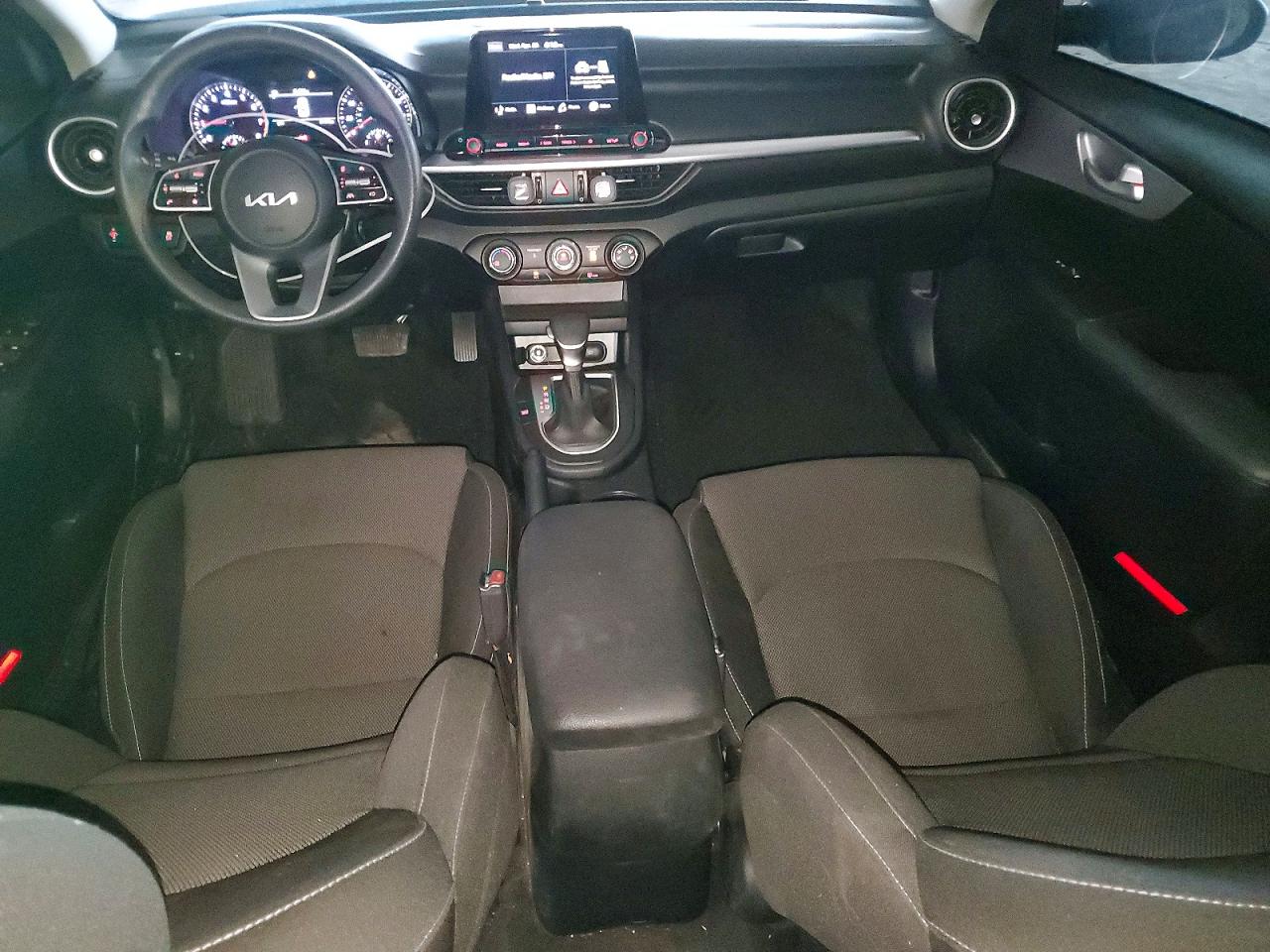 2024 KIA FORTE LXS photo 22