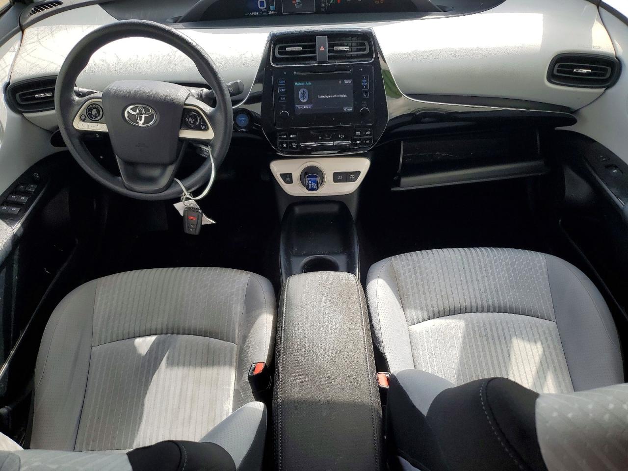 2016 TOYOTA PRIUS TWO photo 19