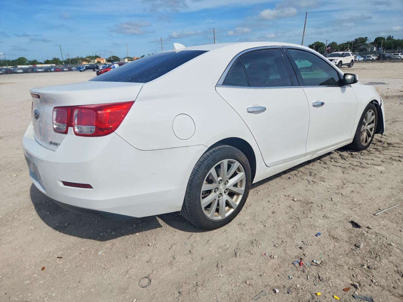 2013 CHEVROLET MALIBU 2LT photo 3