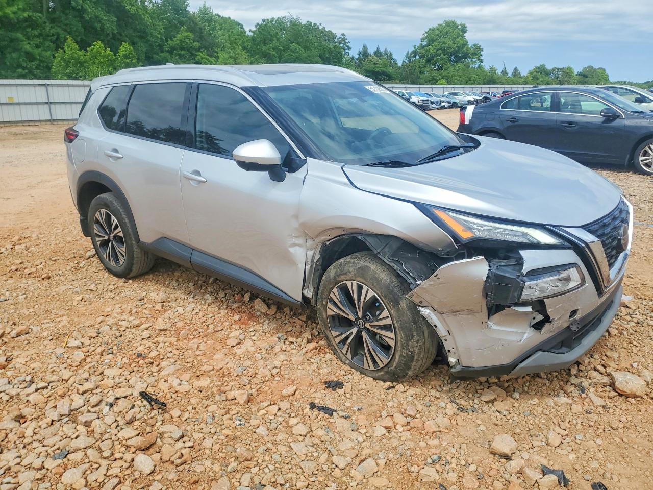 2021 NISSAN ROGUE SV photo 4
