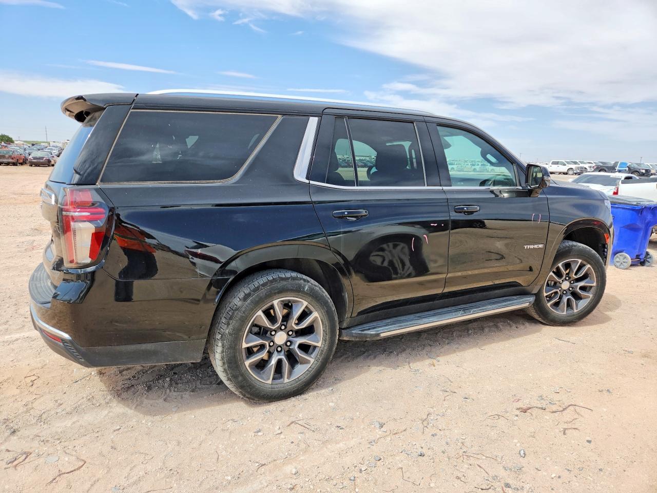 2023 CHEVROLET TAHOE C1500 LT photo 5