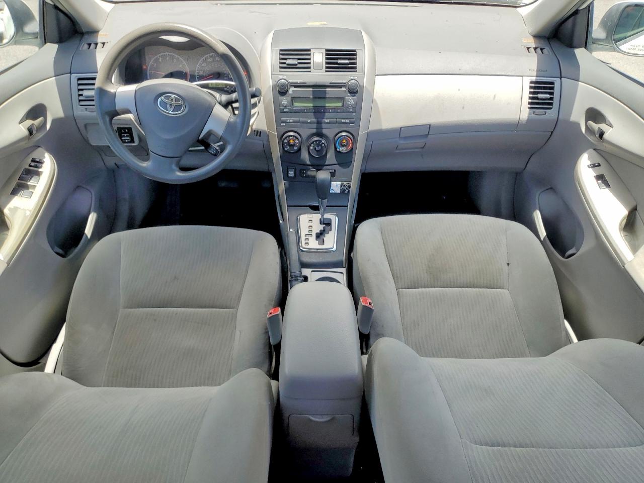 2010 TOYOTA COROLLA BASE photo 22