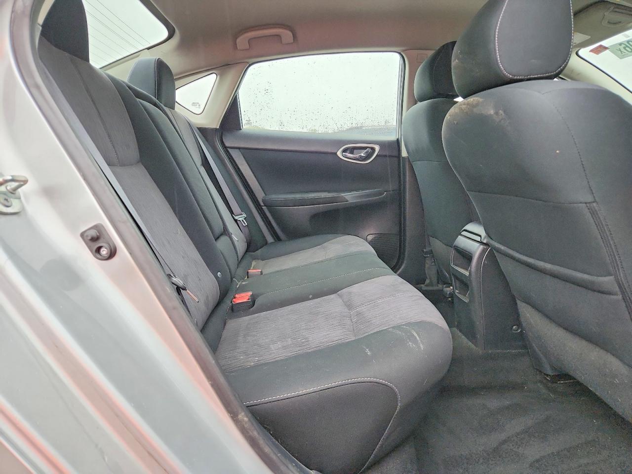 2015 NISSAN SENTRA SV photo 28