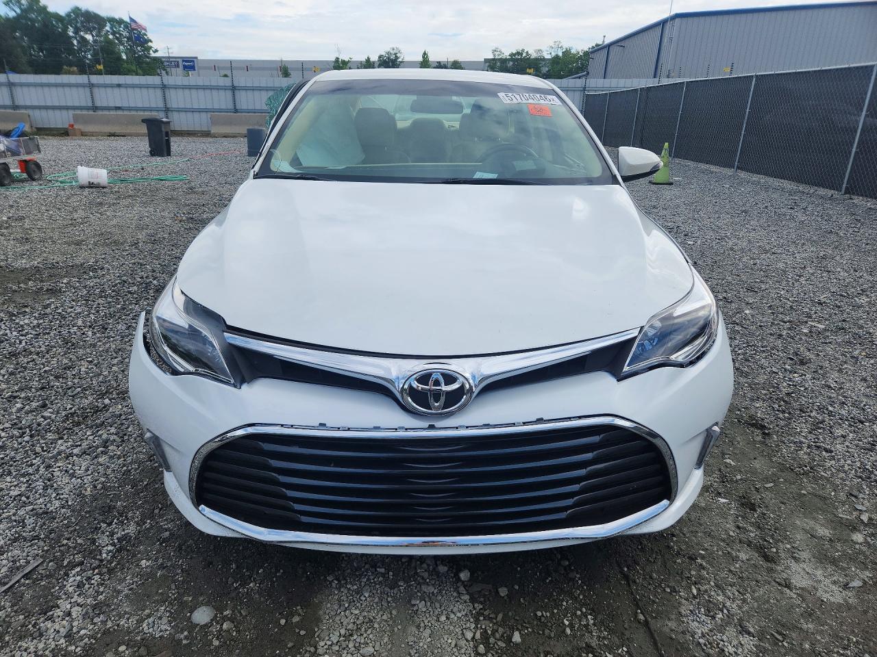 2016 TOYOTA AVALON XLE photo 9