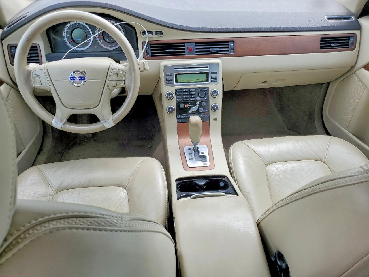 2010 VOLVO XC70 3.2 photo 22