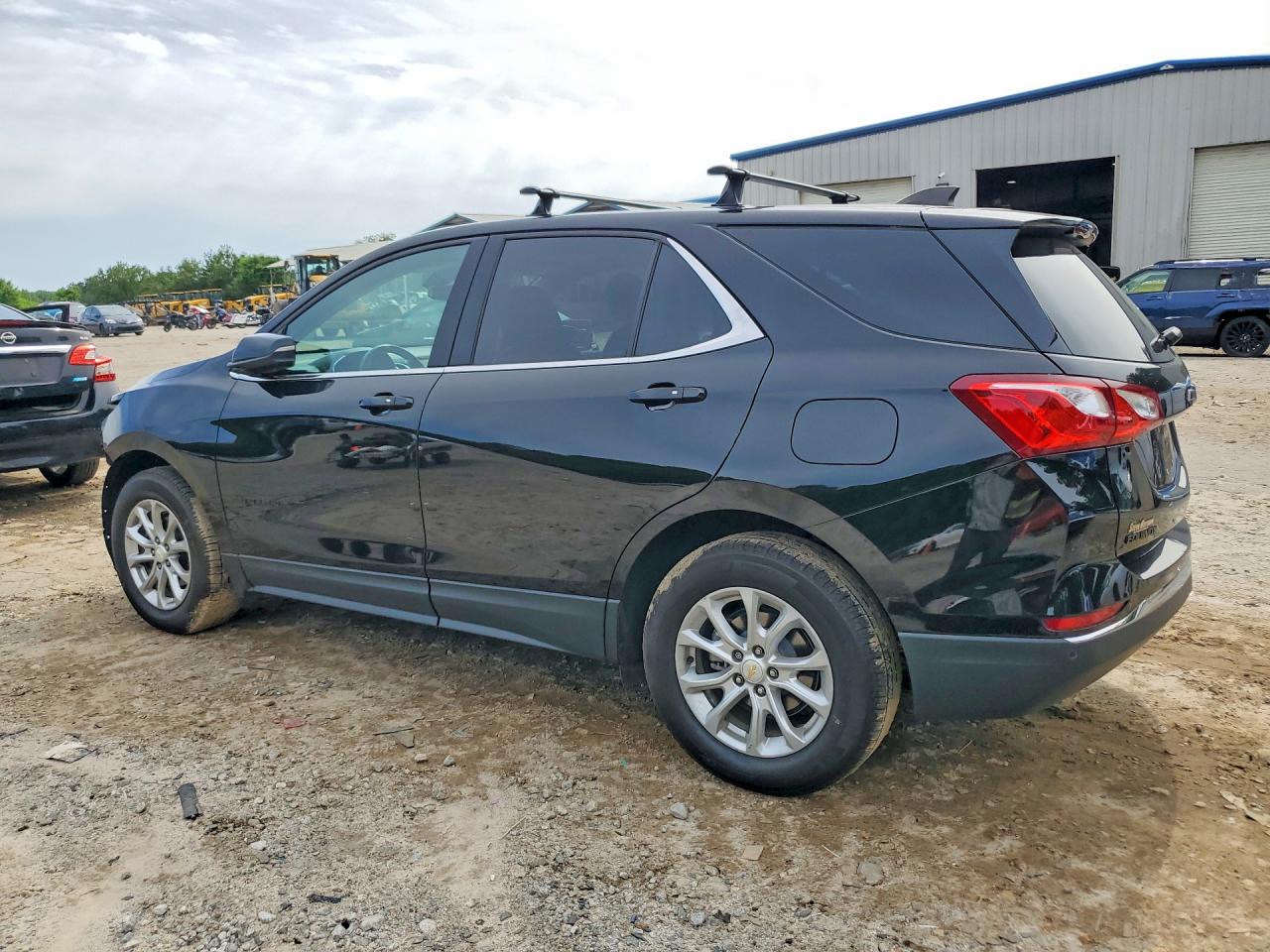 2019 CHEVROLET EQUINOX LT photo 3