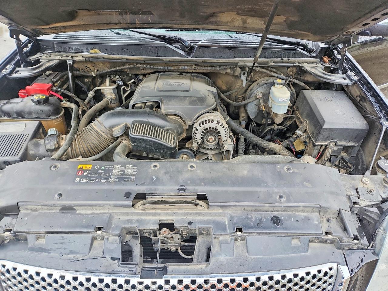 2011 GMC YUKON XL DENALI photo 12