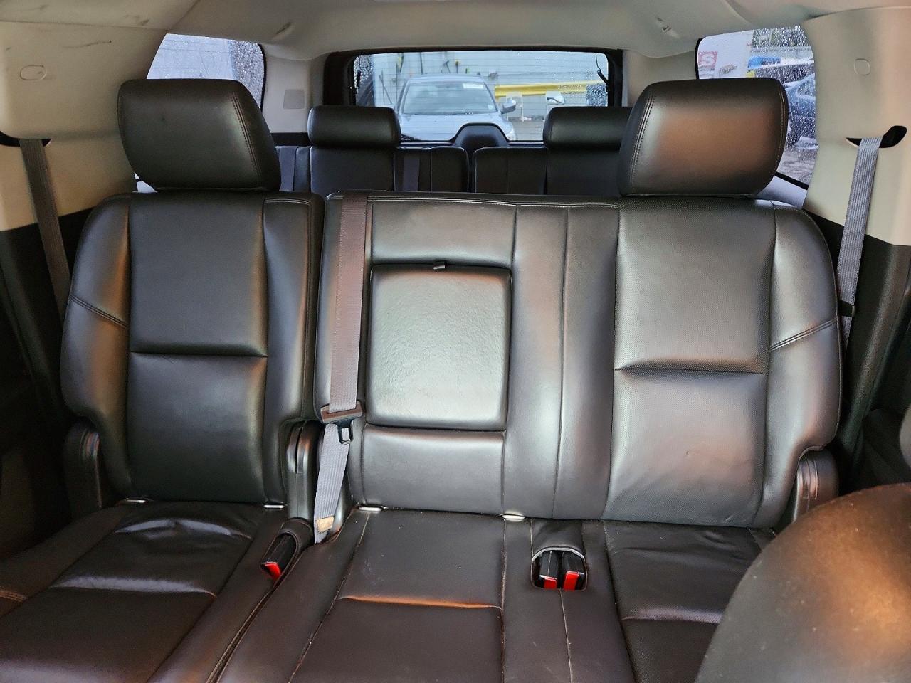 2011 GMC YUKON XL DENALI photo 10