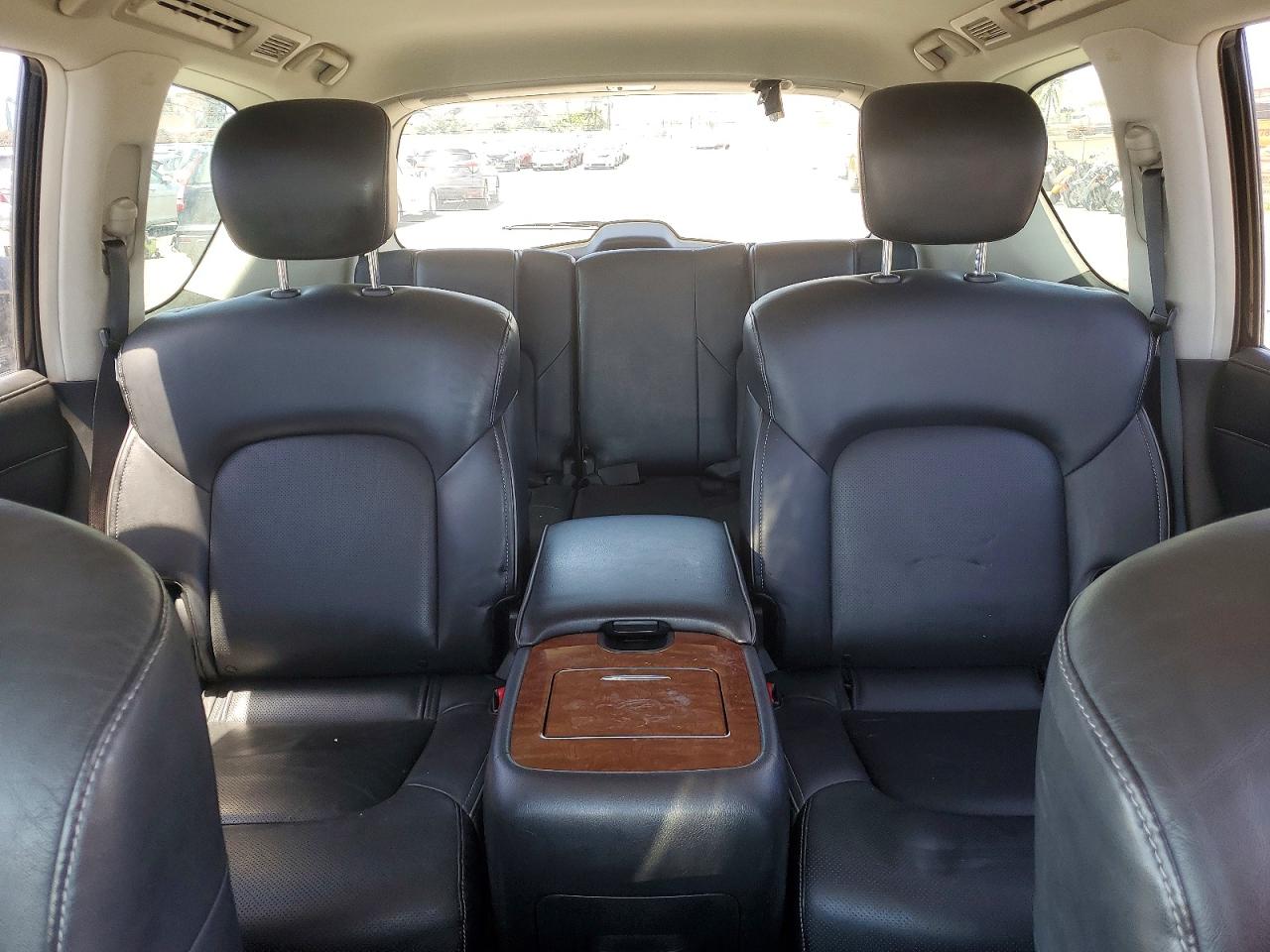 2018 INFINITI QX80 BASE photo 19